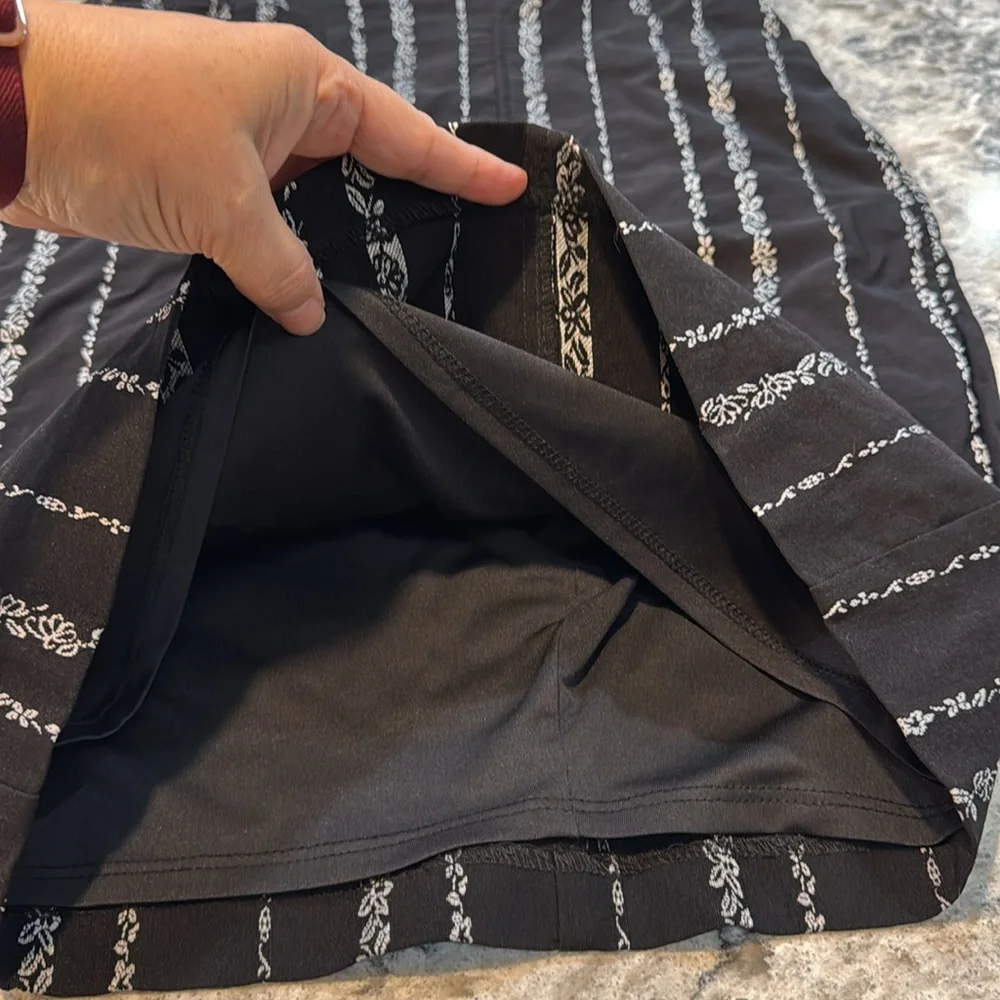 Anthropologie Eva Franco Black White Textured Stripe Pencil Skirt Size 4